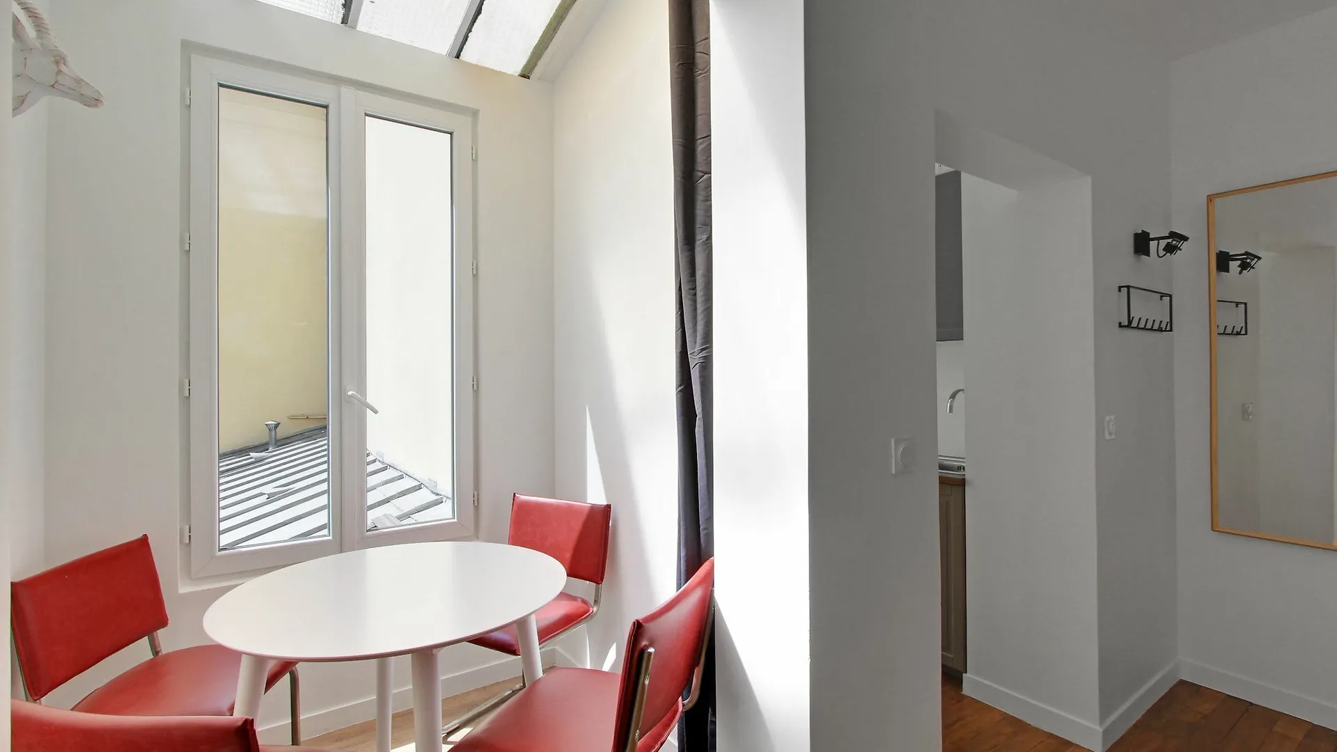 Pick A Flat - Le Marais / Republique Apartment Paris