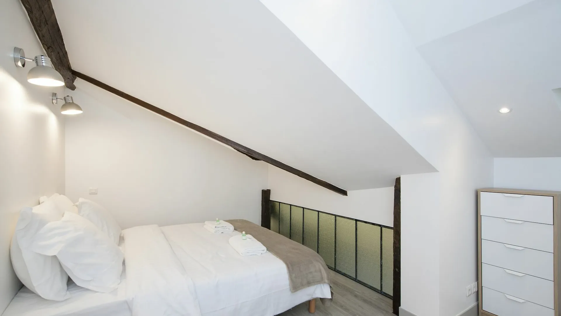 Pick A Flat - Le Marais / Republique Apartment Paris