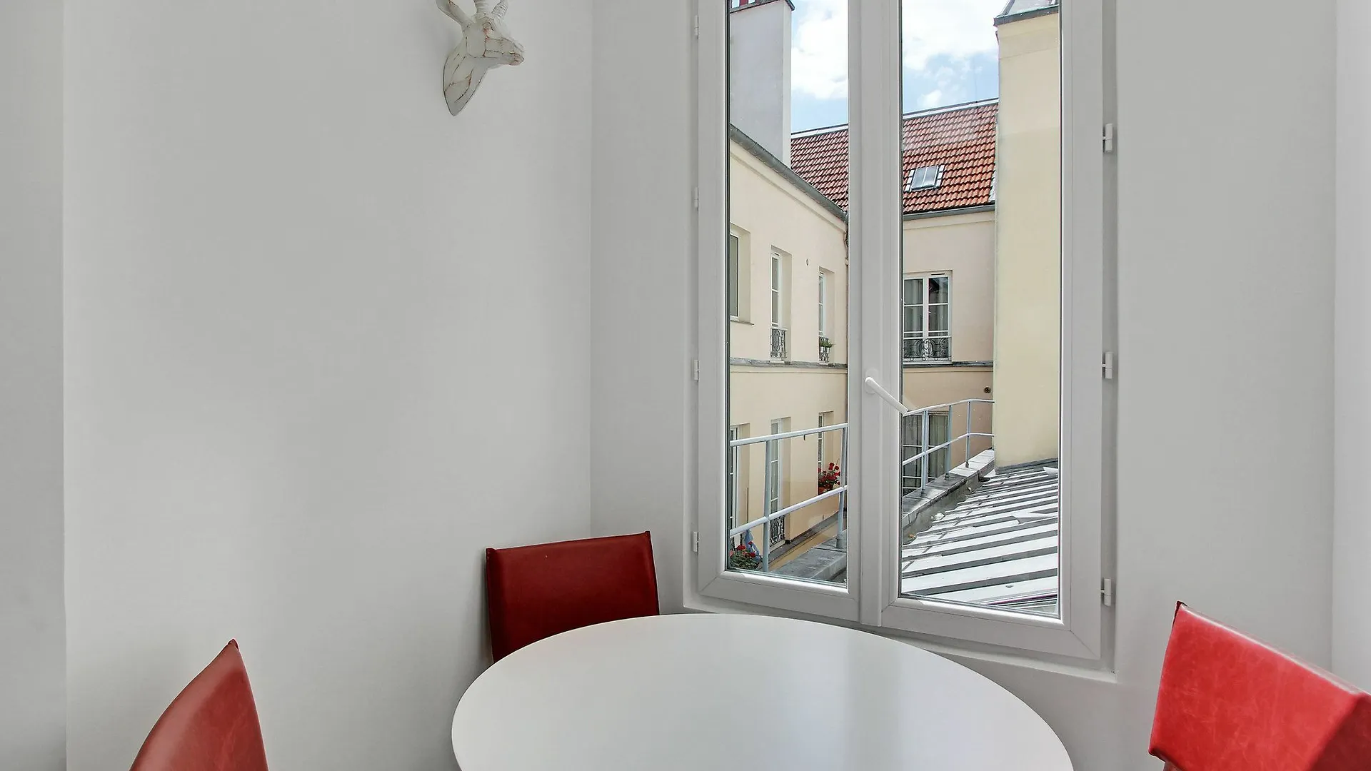 Pick A Flat - Le Marais / Republique Apartment Paris