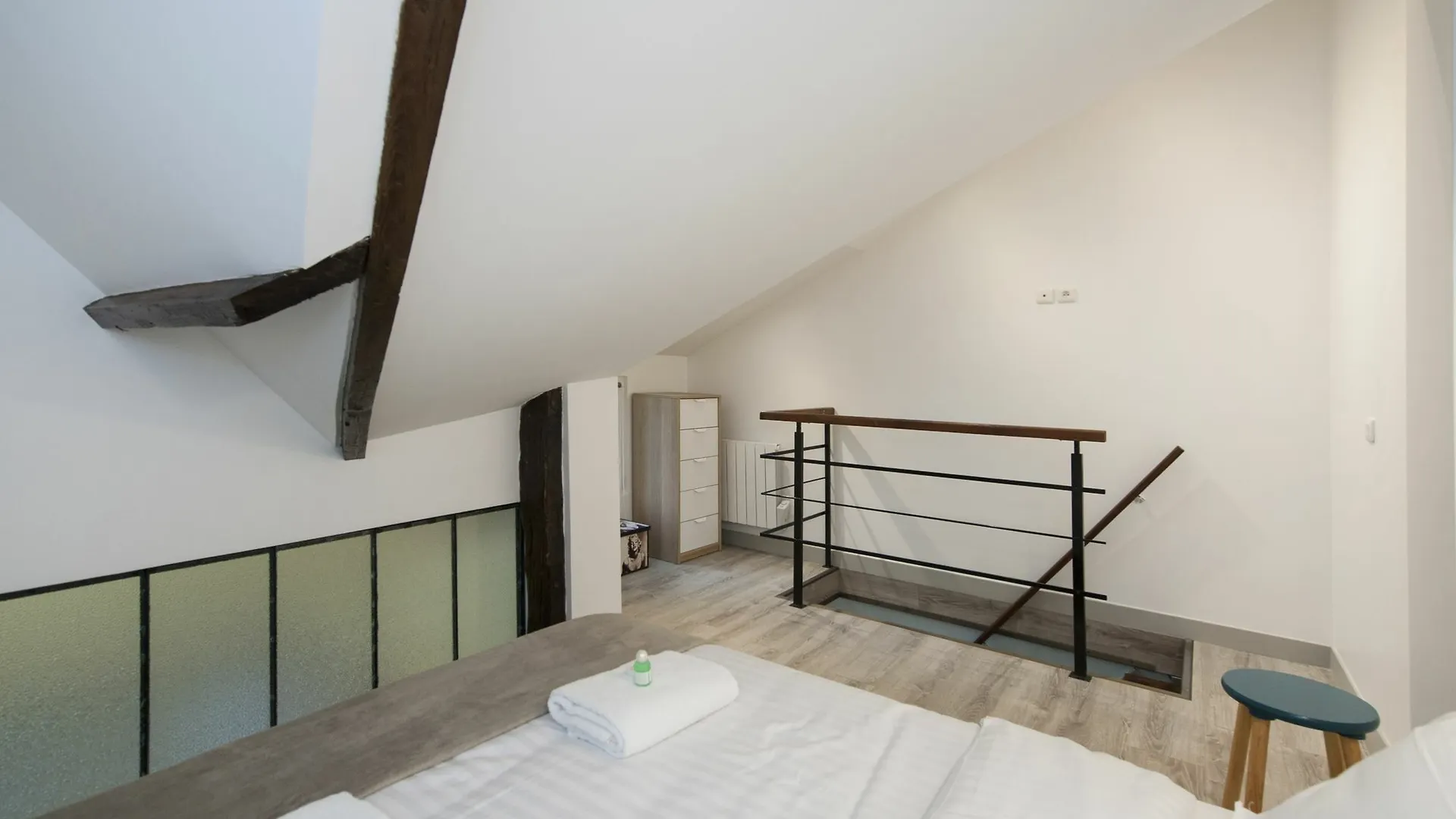 Pick A Flat - Le Marais / Republique Apartment Paris